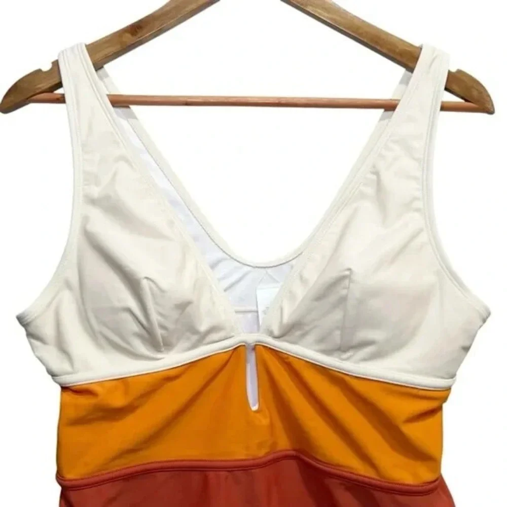 Cupshe Women's Colorblock Keyhole Cut‎ Out One Piece Swimsuit XL